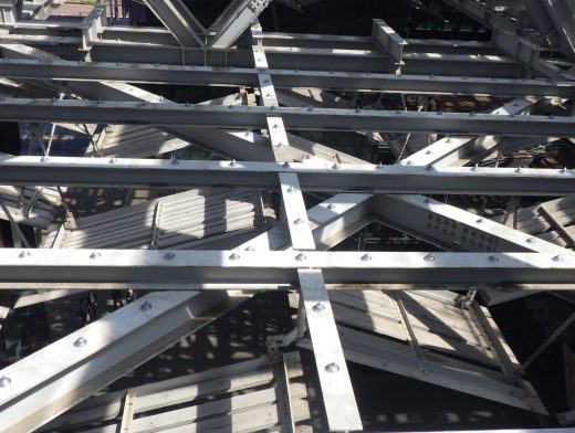 アオーレ長岡 鳥害対策メンテナンス